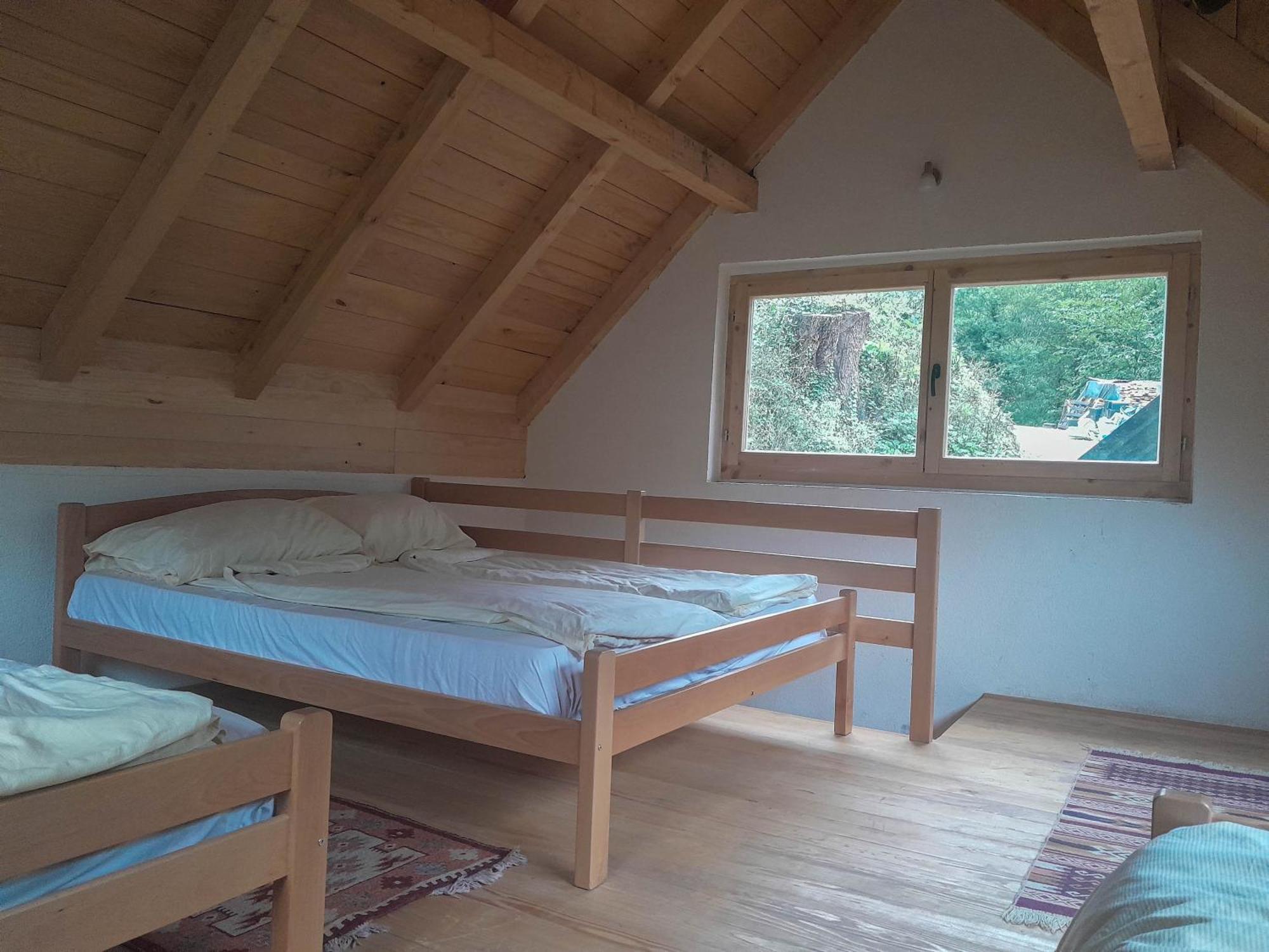Rafting Camp Encijan Hotel Foca Ngoại thất bức ảnh