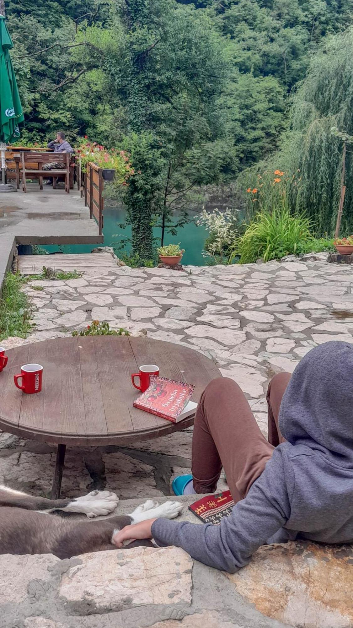 Rafting Camp Encijan Hotel Foca Phòng bức ảnh